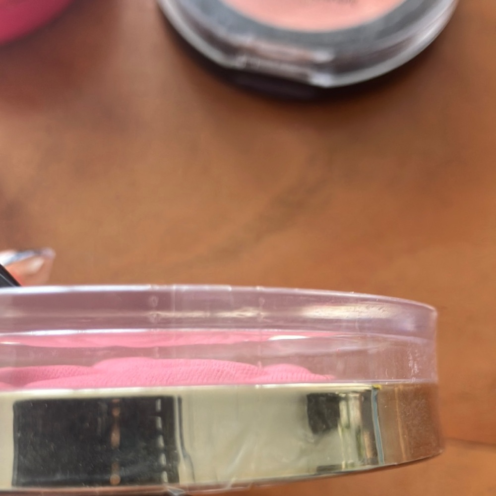 Bundle of blushes - milani , maybelline, physicians formula essence - Picture 2 of 9